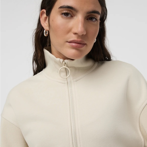 NWT Vuori Sedona half zip - Picture 3 of 3